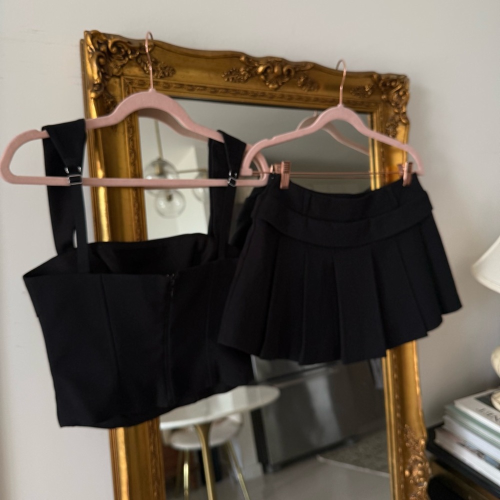 Oh Polly Black Pleated Mini Skirt Set - Picture 6 of 11